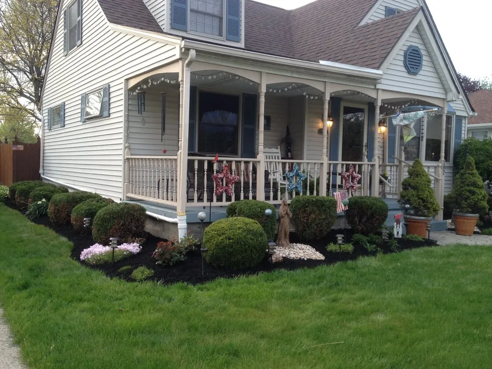 Top-rated landscape installation for homes in Tonawanda, NY by Red Rose Landscaping