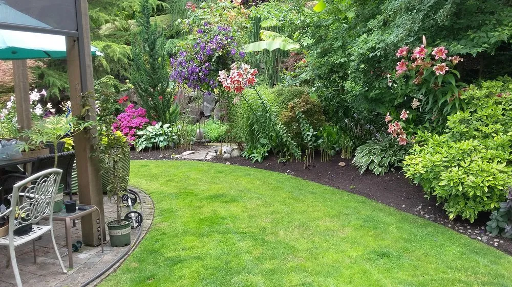 Professional landscape installation for beautiful yards in Burien, WA by Red Roses Landscaping 1