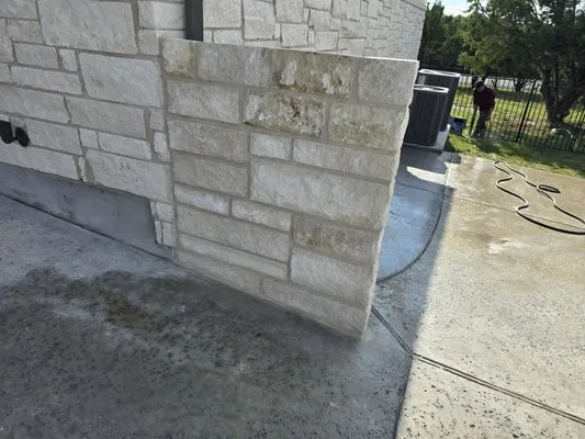 Red Tip Landscaping Logo