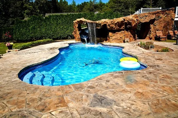 Expert landscaping services in Elkhart, IN by Red-Wolf Custom Outdoor Living Spaces