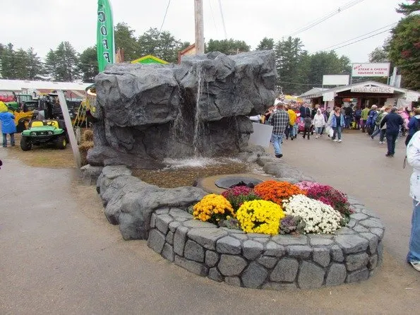 Custom yard maintenance experts serving Elkhart, IN - Red-Wolf Custom Outdoor Living Spaces