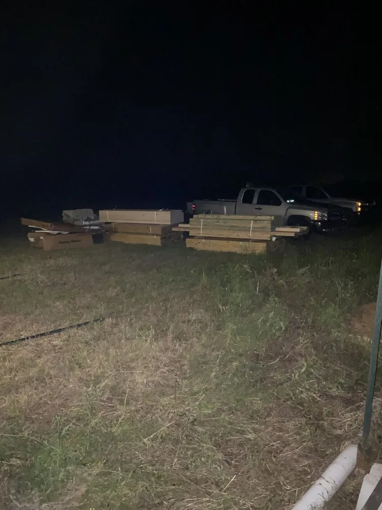 Trusted lawn mowing service in Paris, AR - Redbyrd Construction And Landscaping