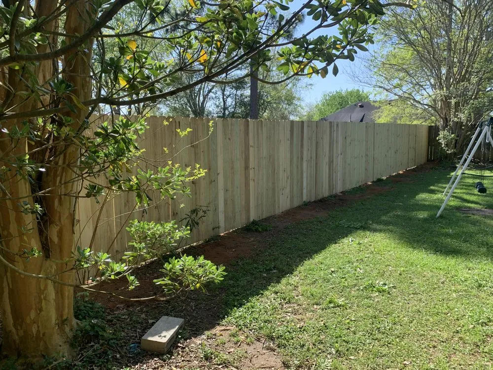 Custom yard cleanup service in Theodore, AL - Redding’s Outdoor Services