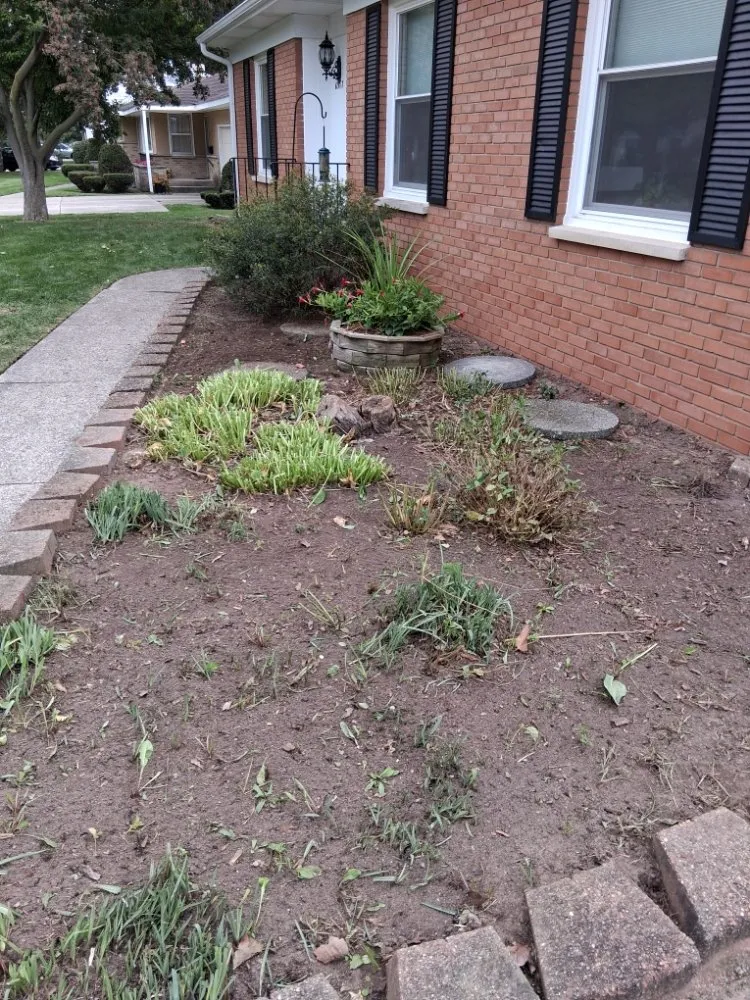 Custom outdoor landscaping experts serving Grand Rapids, MI - Redeemed Landscaping