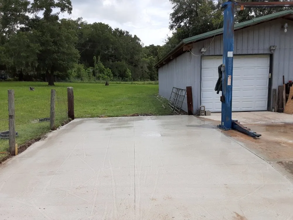 Expert landscaping services for beautiful yards in Leesburg, FL by Redeemed landscaping