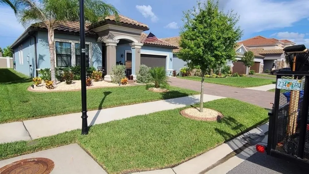 Local yard cleanup service in Melbourne, FL by Redeemed Lawn and Garden