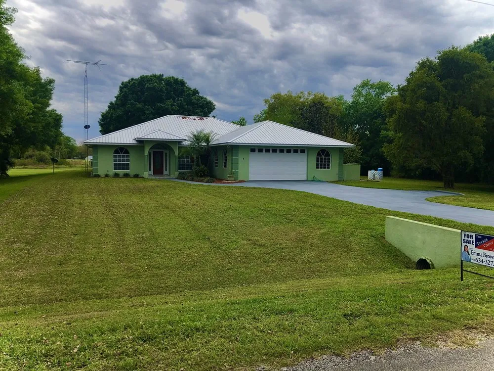 Reliable garden landscaping experts serving Okeechobee, FL - Redemption Lawn Care