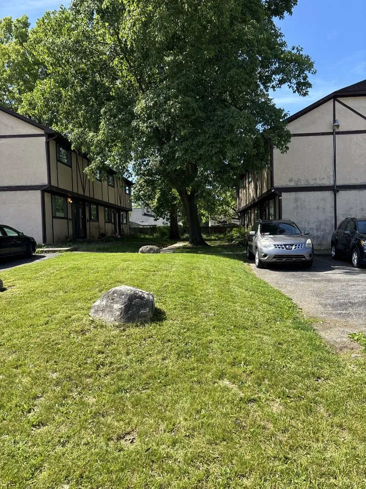 Reliable garden landscaping in Columbus, OH by Redemption Lawncare