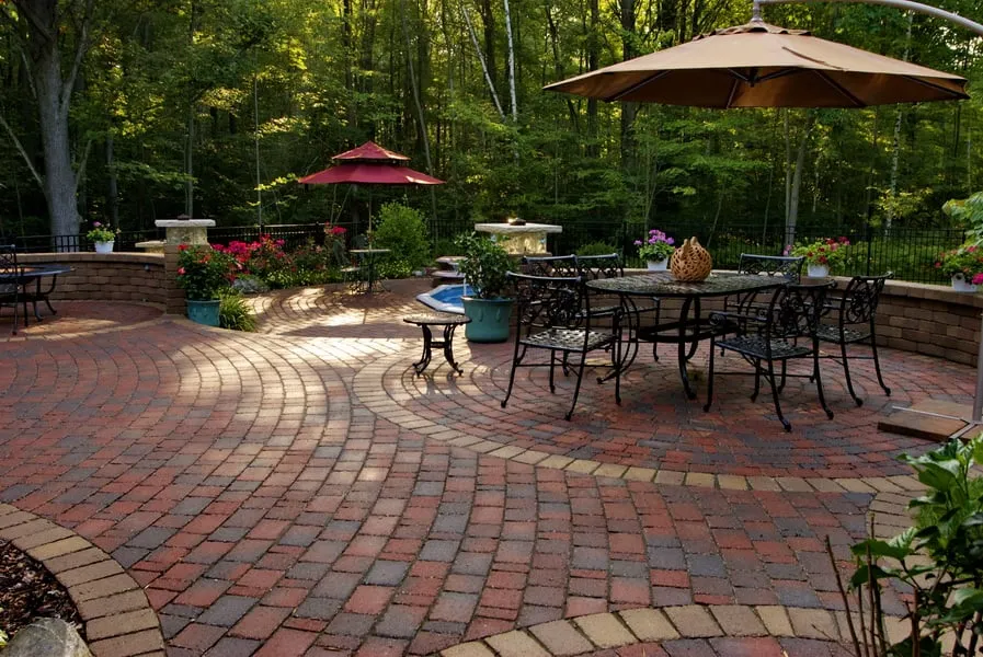 Professional lawn care service experts serving Midland, MI - Reder Landscaping