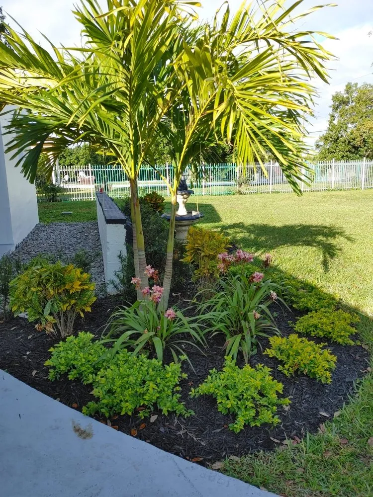 Custom landscape design for residential properties in Redland, FL by Redlands Best Lawn Service