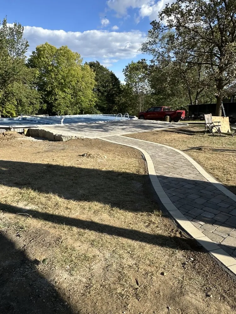 Top-rated yard cleanup service in Omaha, NE - Redleaf Landscaping