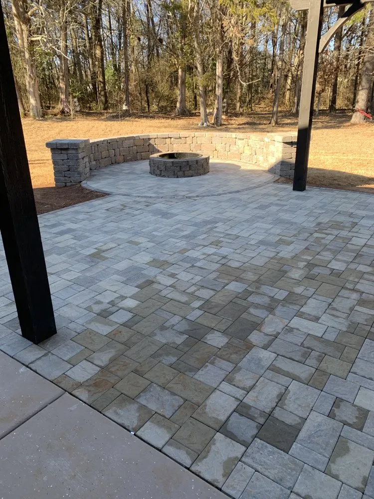 Affordable landscape design near you in Omaha, NE by Redleaf Landscaping