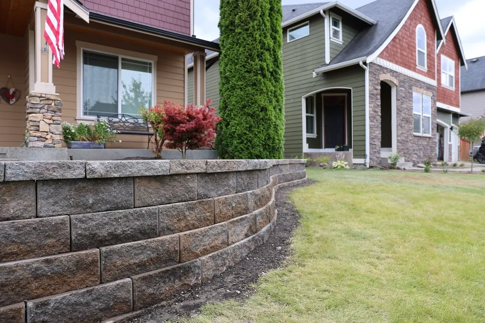 Custom garden landscaping for homes in Graham, WA by Redline Hardscapes