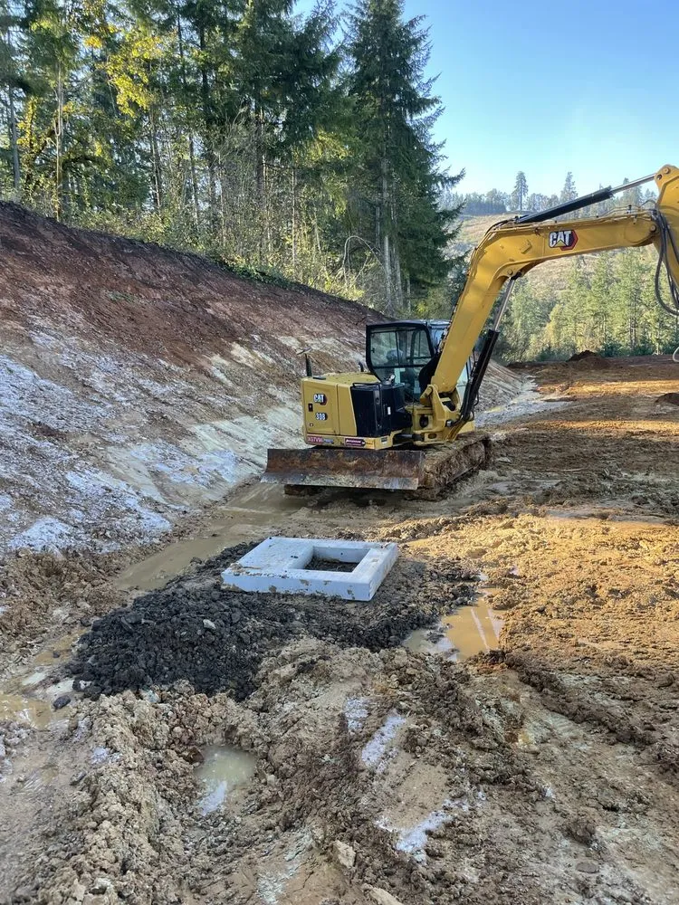 Reliable yard maintenance near you across Silverton, OR - Redline Industries