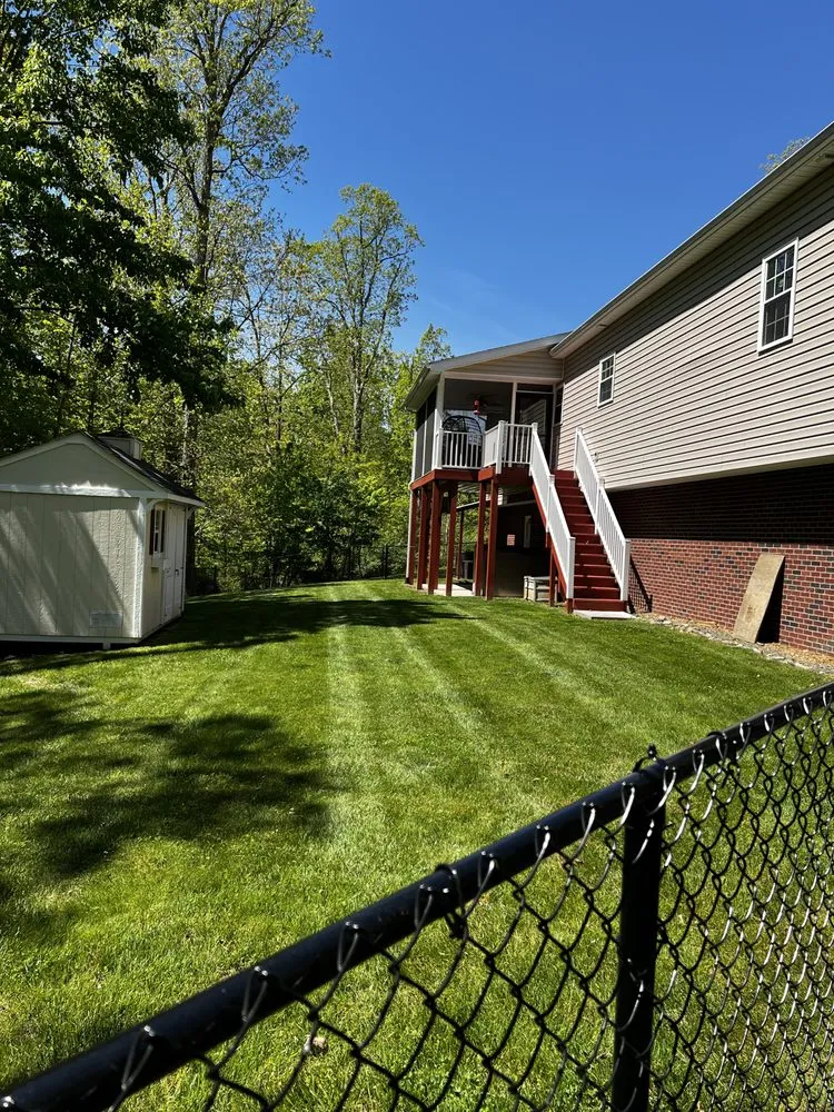 Professional garden landscaping experts serving Fairlawn, VA - Redline Lawn Care