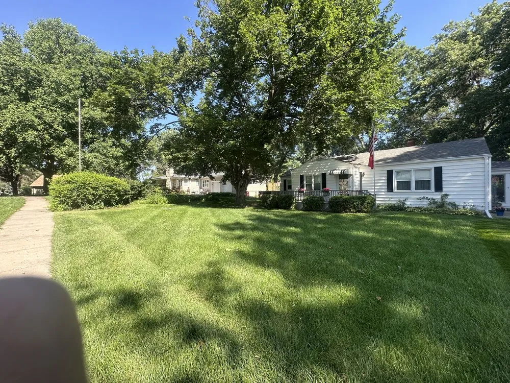 Trusted yard maintenance for residential properties in Papillion, NE by RedLine Lawns