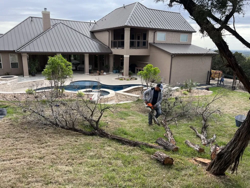 Top-rated landscaping services with custom design in San Antonio, TX by Redmill Landscapes