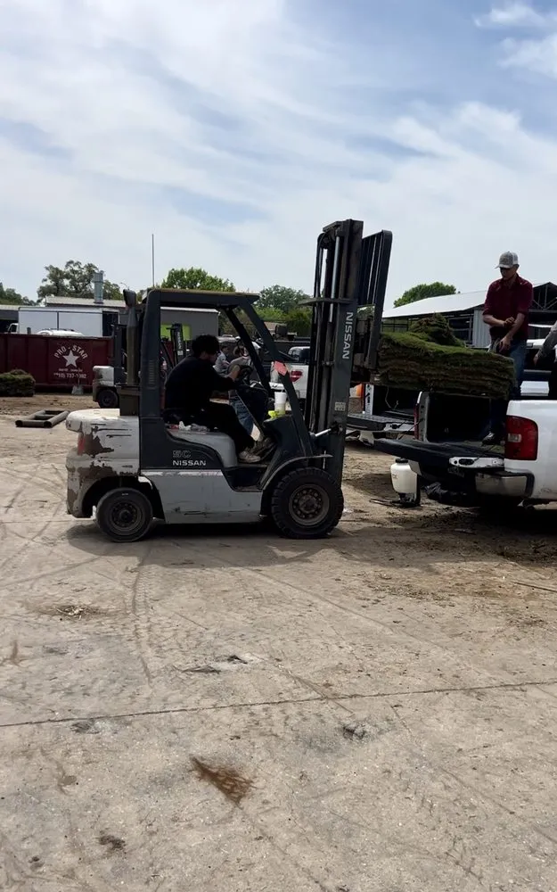 Reliable residential landscaping for residential properties in San Antonio, TX by Redmill Landscapes