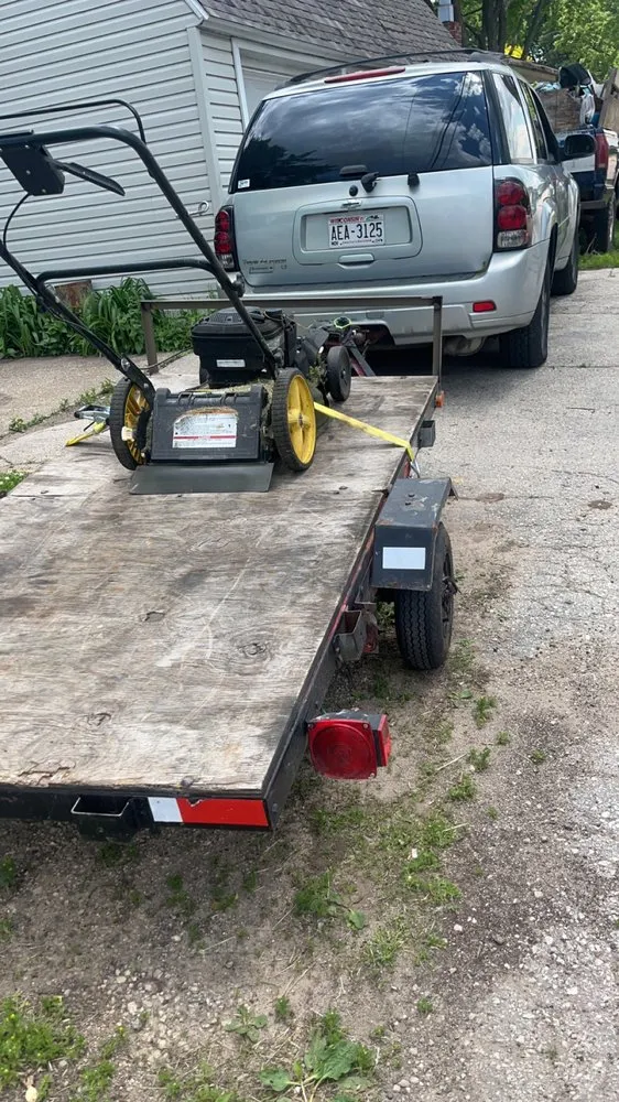 Top-rated lawn mowing service in Onalaska, WI - Rednex Lawn Care