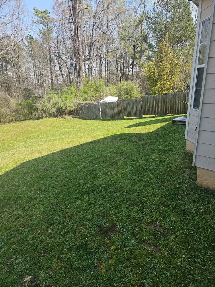 Expert landscaping services experts serving College Park, GA - Red's Landscaping