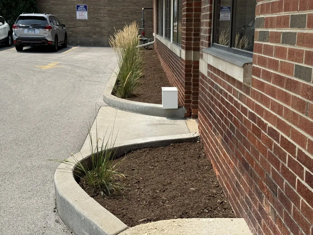 Top-rated residential landscaping in Mount Prospect, IL - Reds Landscaping Maintenance Desing