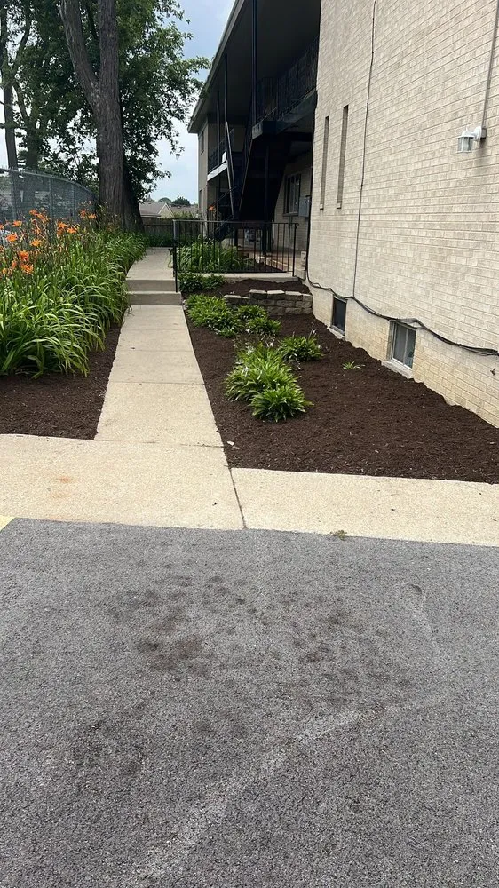 Expert residential landscaping for outdoor upgrades in Mount Prospect, IL by Reds Landscaping Maintenance Desing