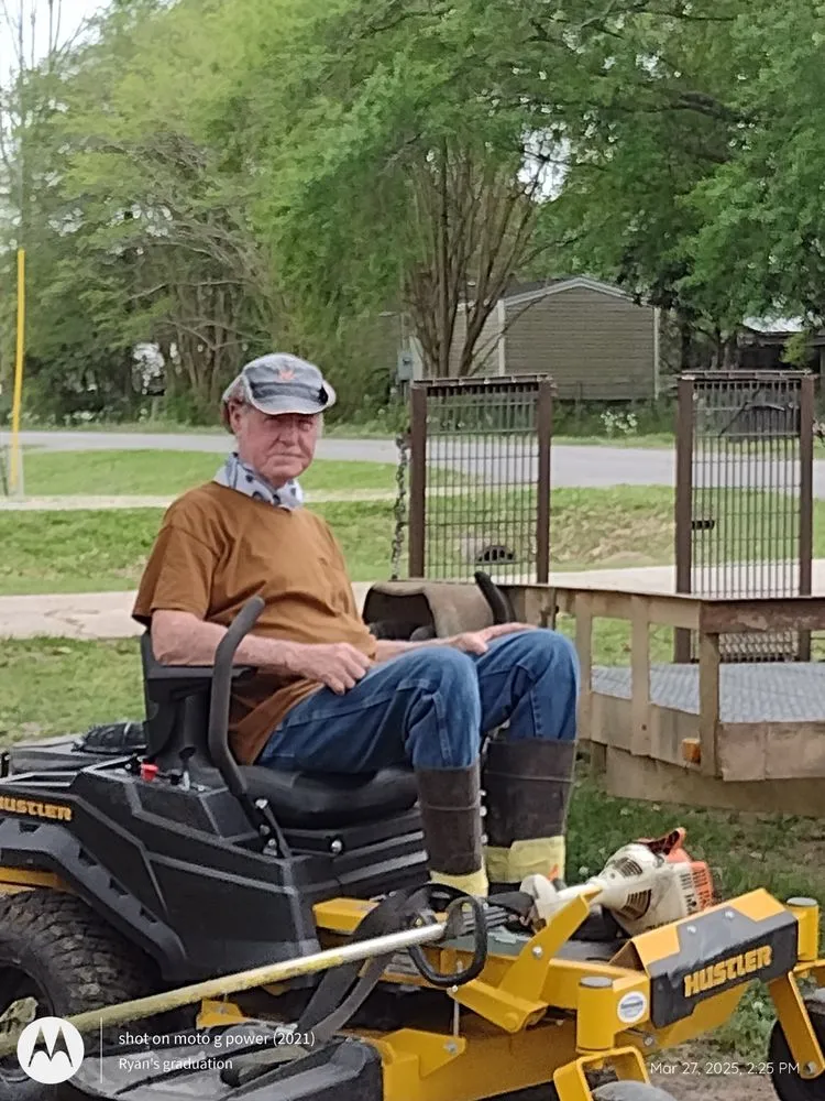 Professional yard maintenance in Gonzales, LA by Reds Lawn and Handyman Service