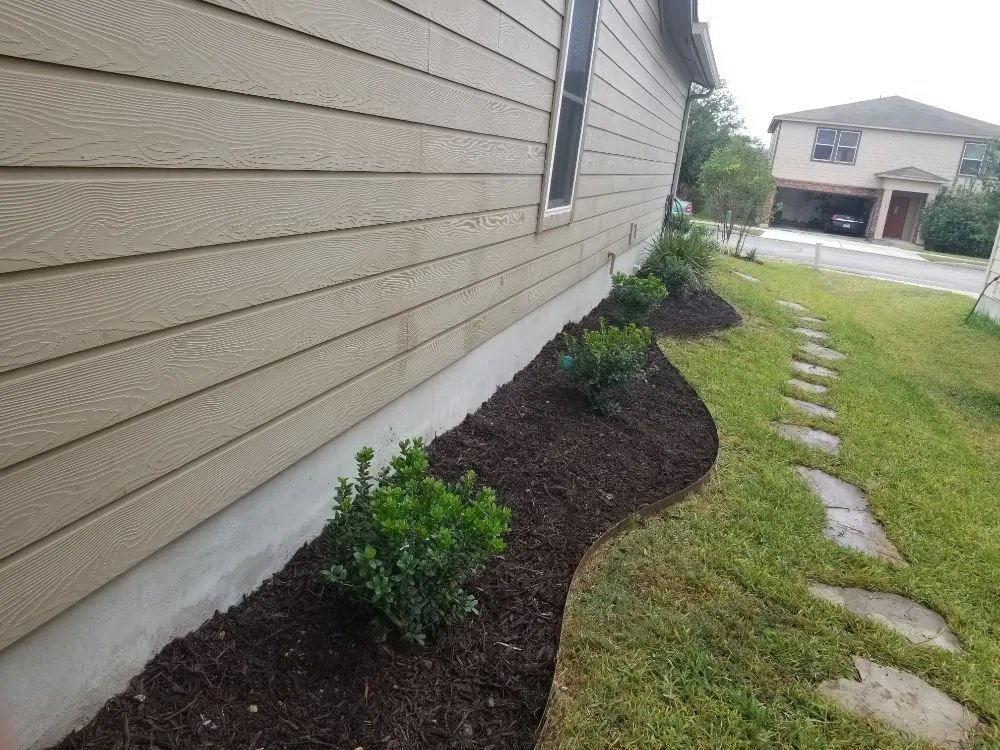 Trusted yard cleanup service in San Antonio, TX - Reds Lawn Care Service