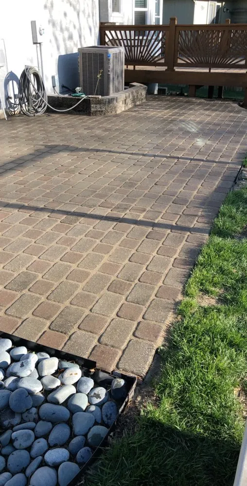 Expert residential landscaping in Lees summit, MO - Redstone Landscapes