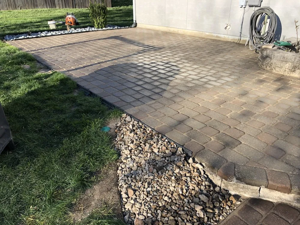 Professional landscape installation in Lees summit, MO - Redstone Landscapes