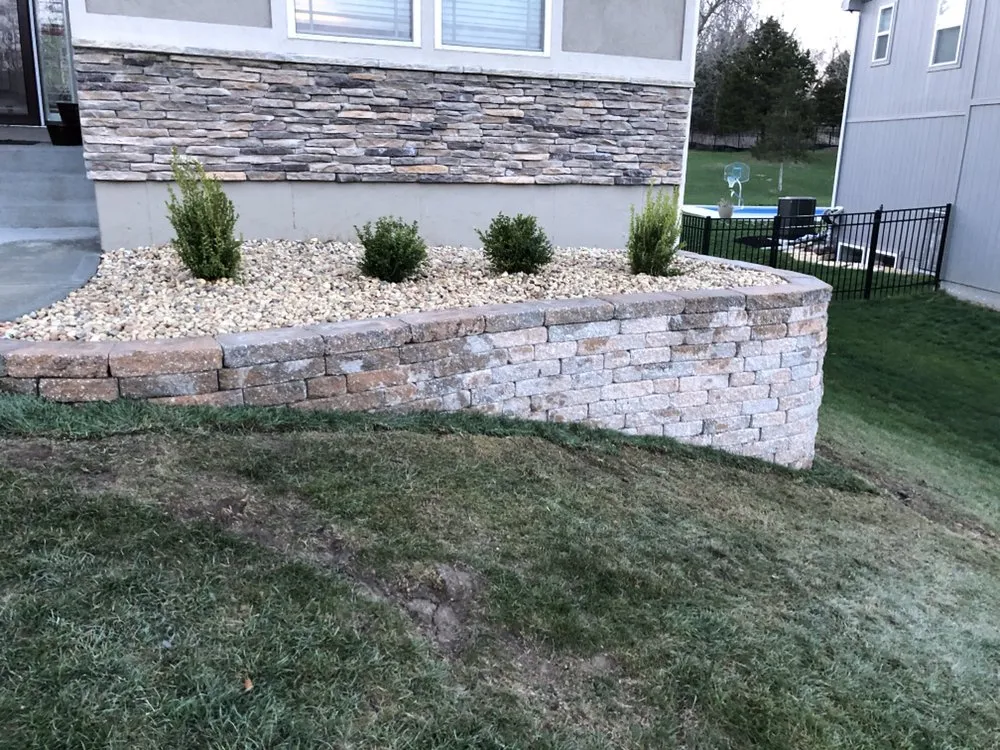Affordable residential landscaping near you across Lees summit, MO - Redstone Landscapes