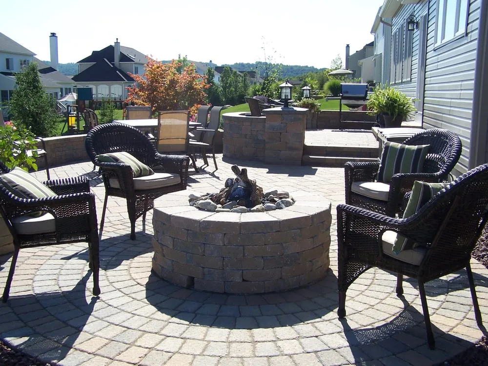 Top-rated garden landscaping in Whitehall, PA by Redstone Landscaping