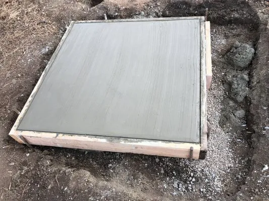 Redwood Contracting Logo