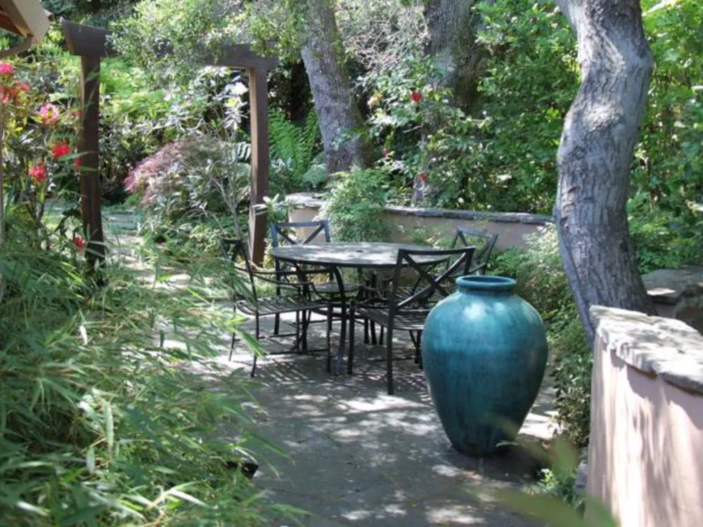 Trusted landscaping services for residential properties in Millbrae, CA by Redwood Landscape, Inc.