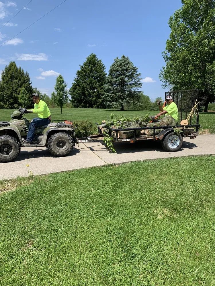Affordable residential landscaping in Thorntown, IN by Redwood Landscape