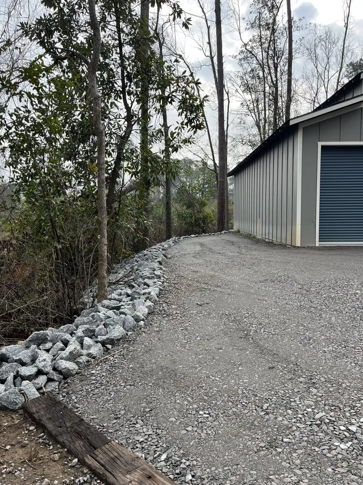 Professional yard cleanup service for homes in Lincolnton, GA by Reed GroundWorx