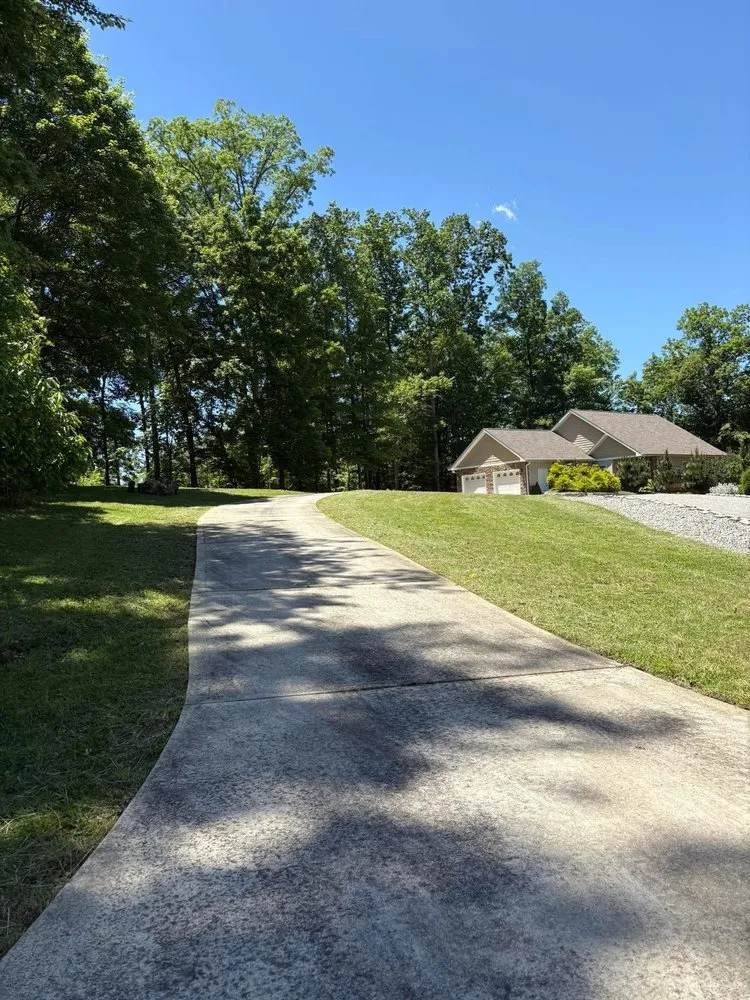Affordable landscaping services in Grandview, TN by Reed Landscaping