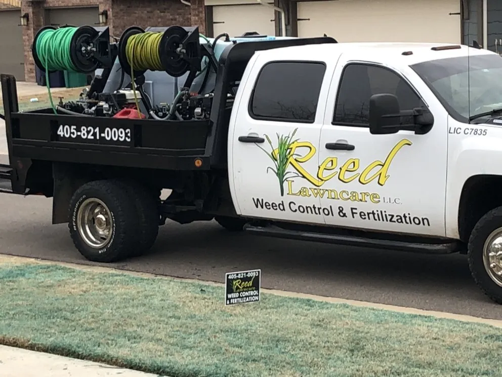 Top-rated landscape design for beautiful yards in Mustang, OK by Reed Lawncare
