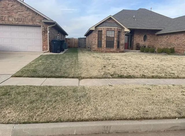 Professional lawn care service in Mustang, OK - Reed Lawncare