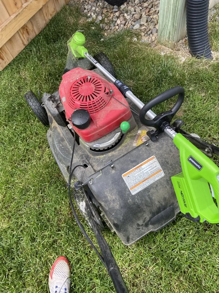 Local residential landscaping in Polk City, IA - Reed Mowing