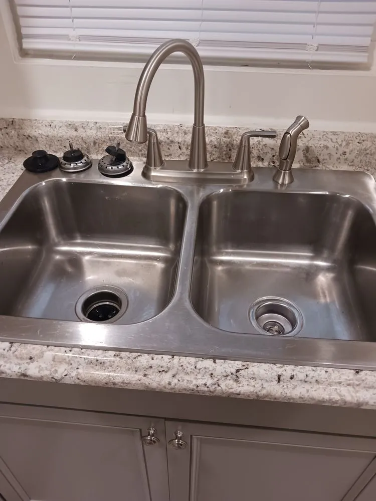 Professional yard cleanup service experts serving Dover, DE - Reeds Cleaning & Landscaping Services