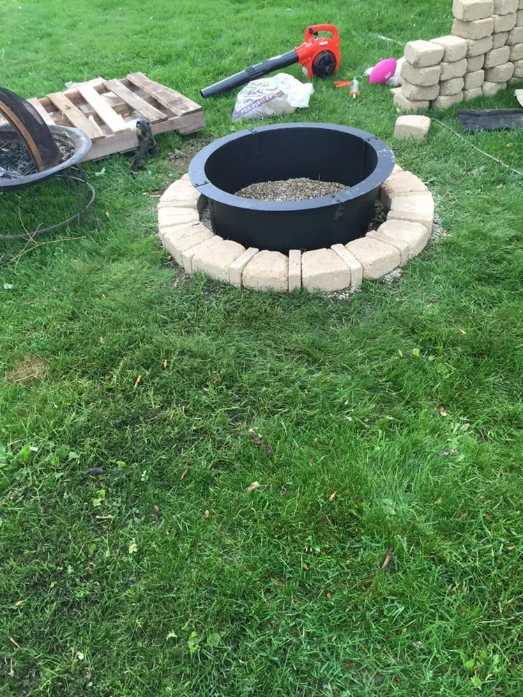 Custom yard cleanup service in Farmington Hills, MI - Reed's Landscaping & Lawn Care