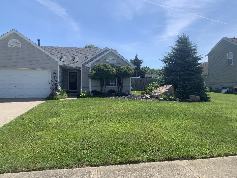 Top-rated yard cleanup service with custom design across middletown, OH - Reed's Lawn & Landscaping