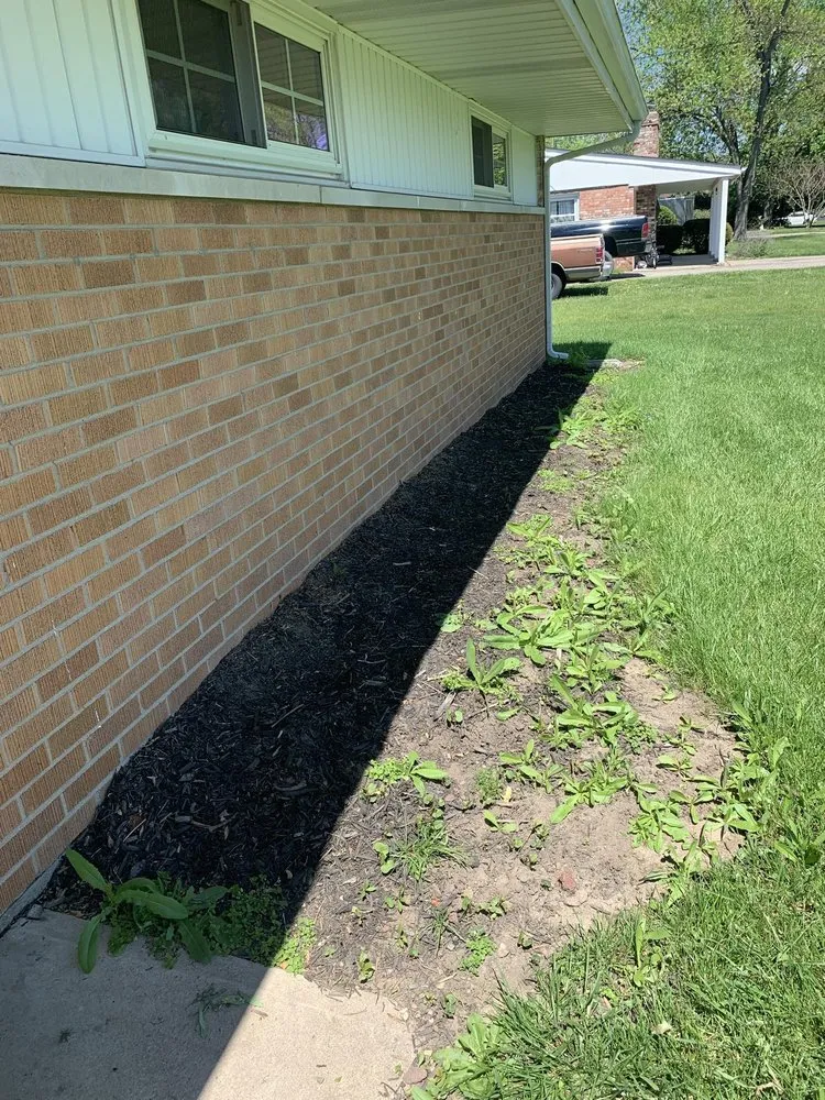 Trusted residential landscaping for beautiful yards in middletown, OH by Reed's Lawn & Landscaping