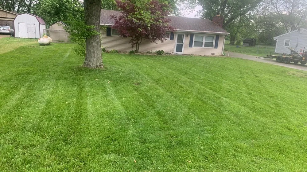 Local residential landscaping experts serving middletown, OH - Reed's Lawn & Landscaping