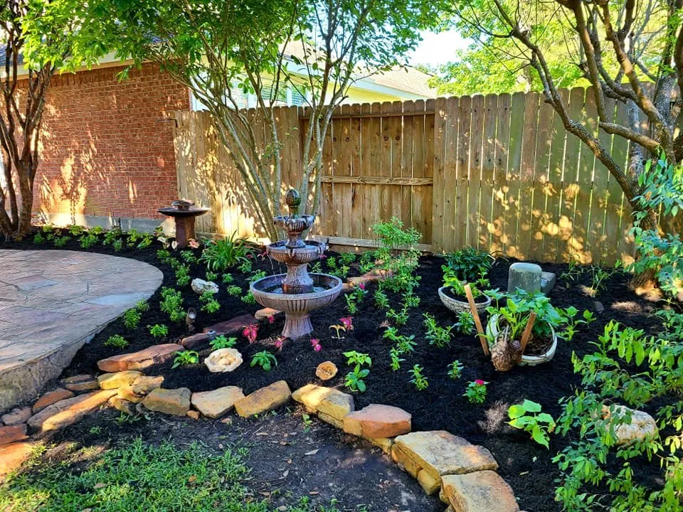 Affordable landscape design in Huntsville, TX - Reed's Lawn & Landscaping Services