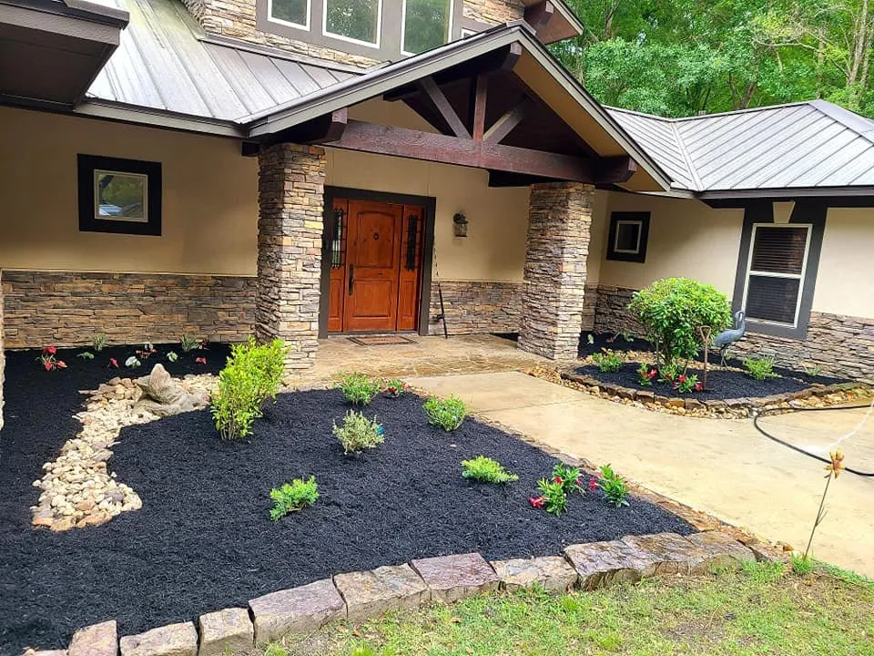 Custom landscape installation experts serving Huntsville, TX - Reed's Lawn & Landscaping Services