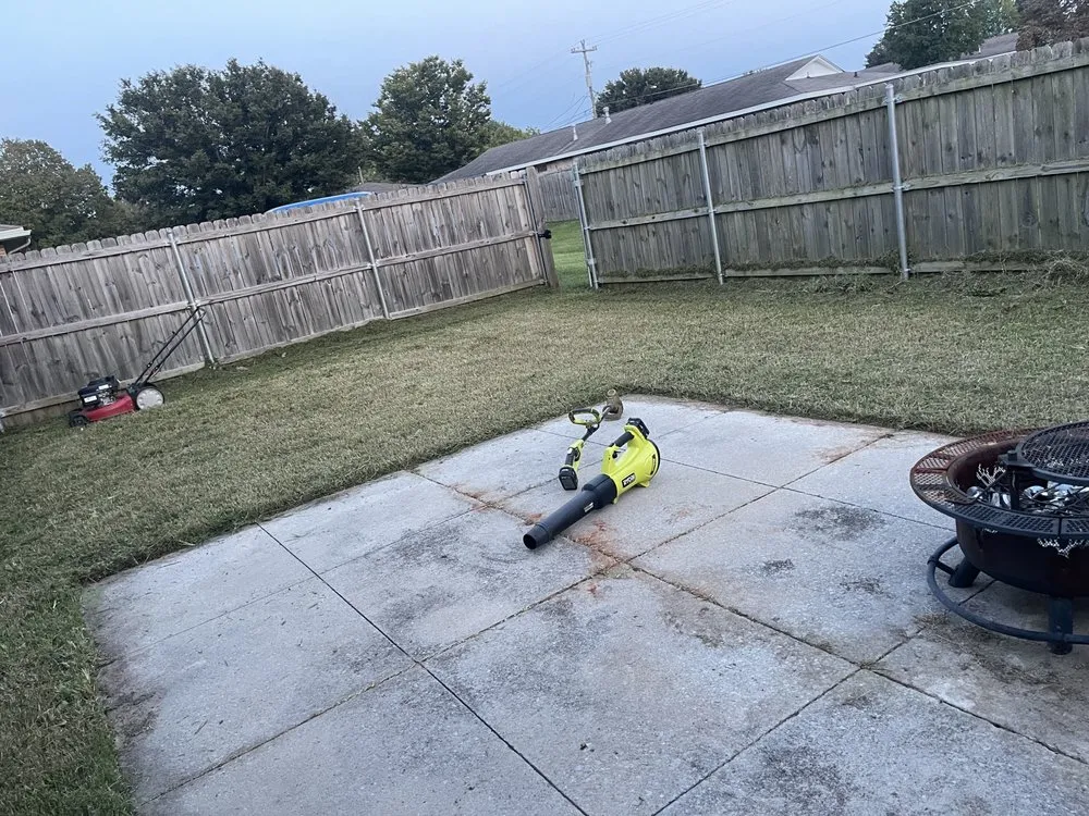 Affordable yard maintenance for year-round maintenance in Clarksville, TN by Reeds Lawn Care