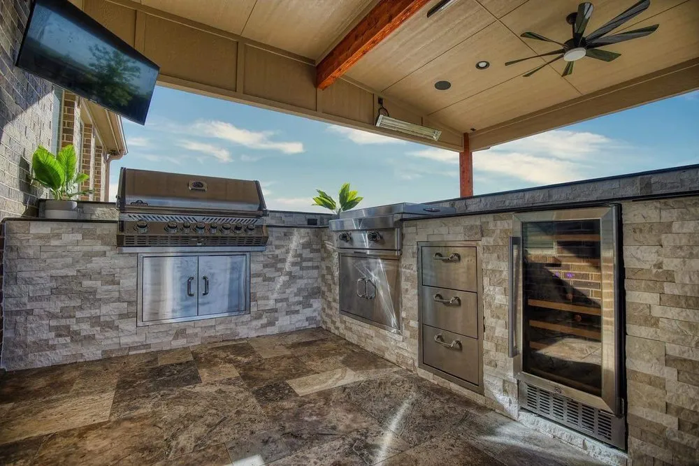 Reliable lawn mowing service experts serving Lake Dallas, TX - Reel Construction and Concrete