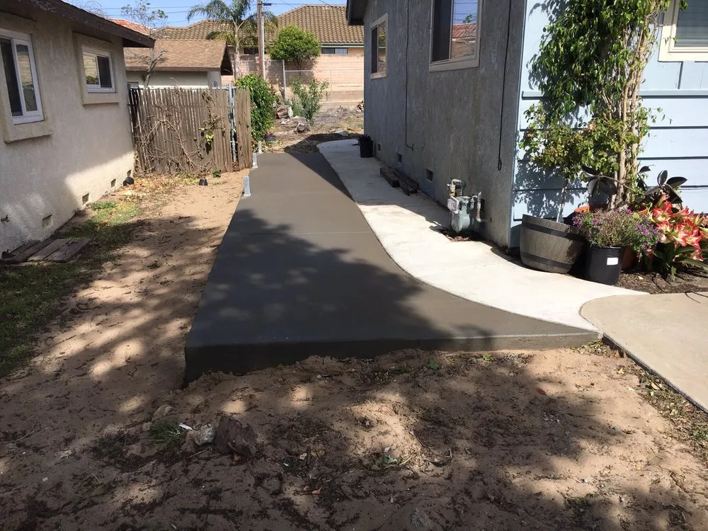 Expert lawn care service experts serving Santa Maria, CA - Refinecrete Decorative Surfaces